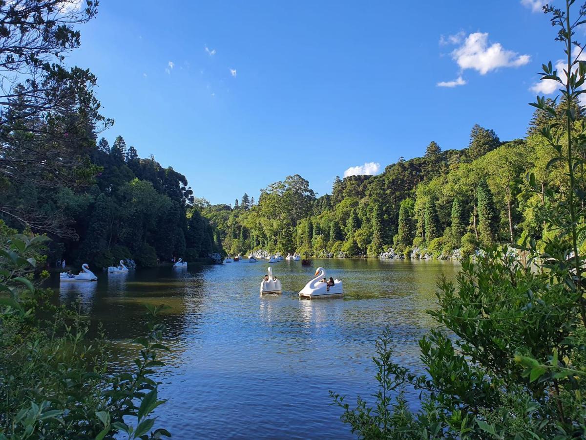 Apartamento Refúgio do Ipê em Gramado - Próximo ao Lago Negro Exterior foto
